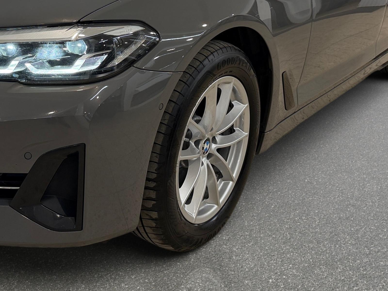 BMW 520 d xDrive Touring Panorama*360°*LED*1H, миниатюра 9