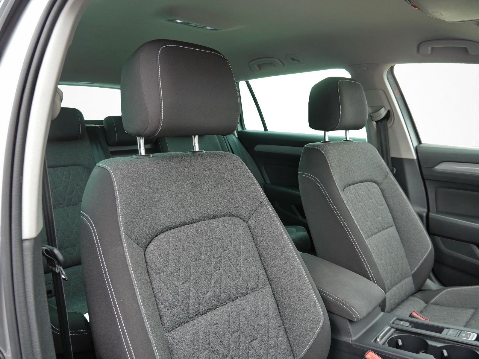 Volkswagen Passat Variant - Bild 10