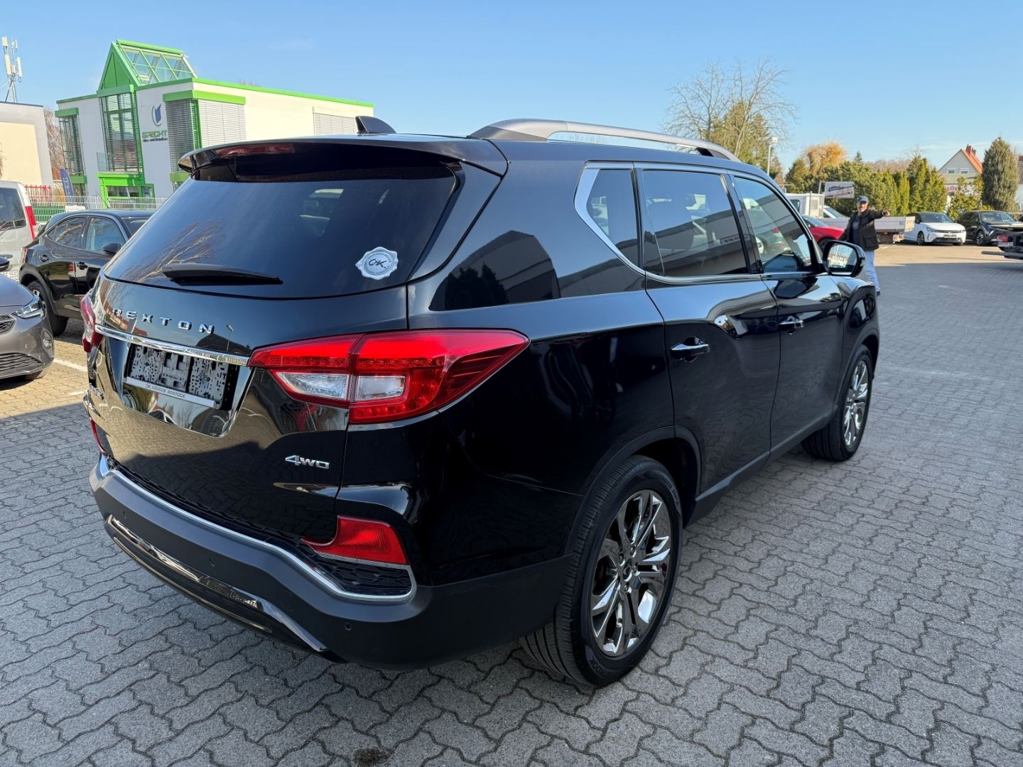 Fahrzeugabbildung KGM Rexton Sapphire 2.2D 4WD AT Top Zustand