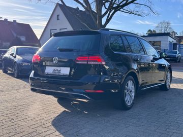 Volkswagen Golf - 4