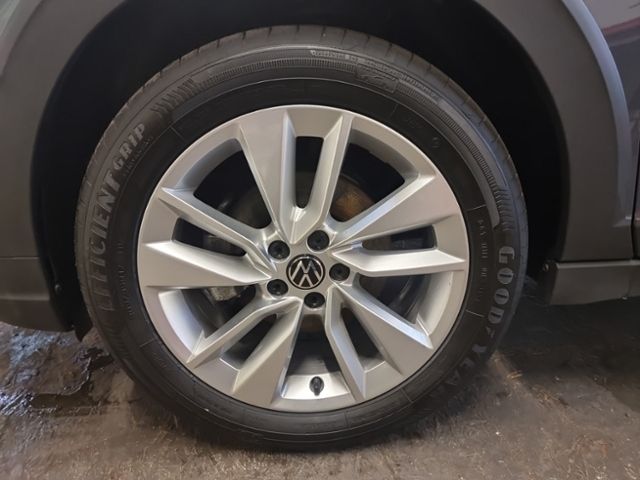 Fahrzeugabbildung Volkswagen Taigo 1,0 TSI DSG MOVE LED-MATRIX ACC NAVI AHK D