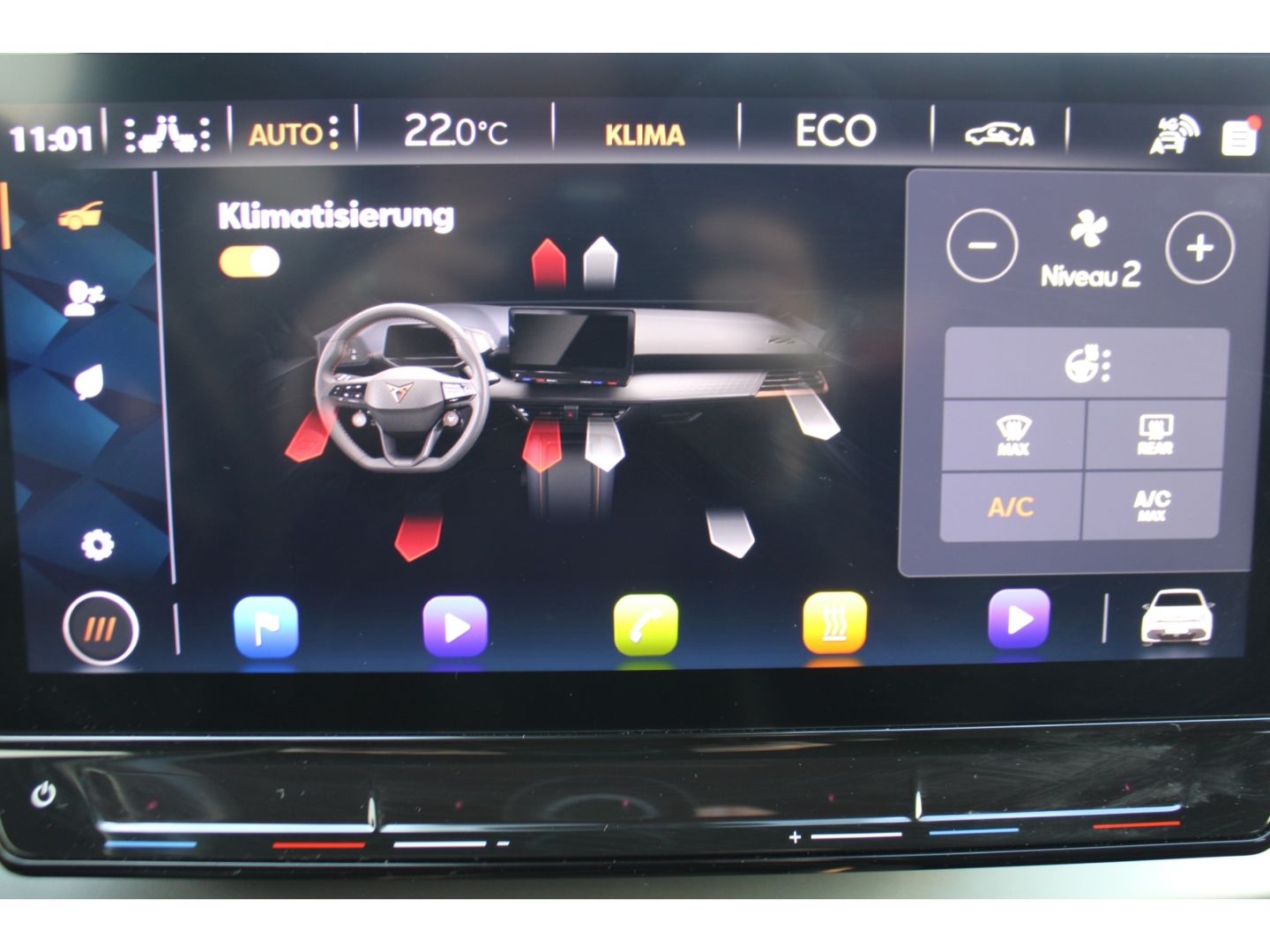 Fahrzeugabbildung CUPRA Born 170 kW LED GRA RFK Navi PDC vo+hi GJR SHZg
