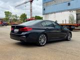 BMW M550i Headup Standheizung Harman Kardon AHK - BMW M550 von privat