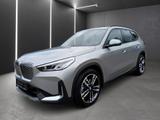BMW iX1 xDrive30 19"+AC-LADEN PRO+DRIVING+PARKING-AS - silberne BMW iX1