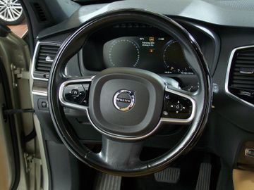 Volvo XC90 - 6