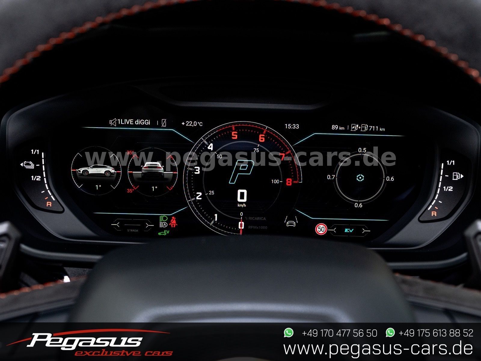 LAMBORGHINI Urus - 43