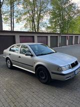 Skoda Octavia 1.6 GLX 74kW GLX - Skoda aus 1998