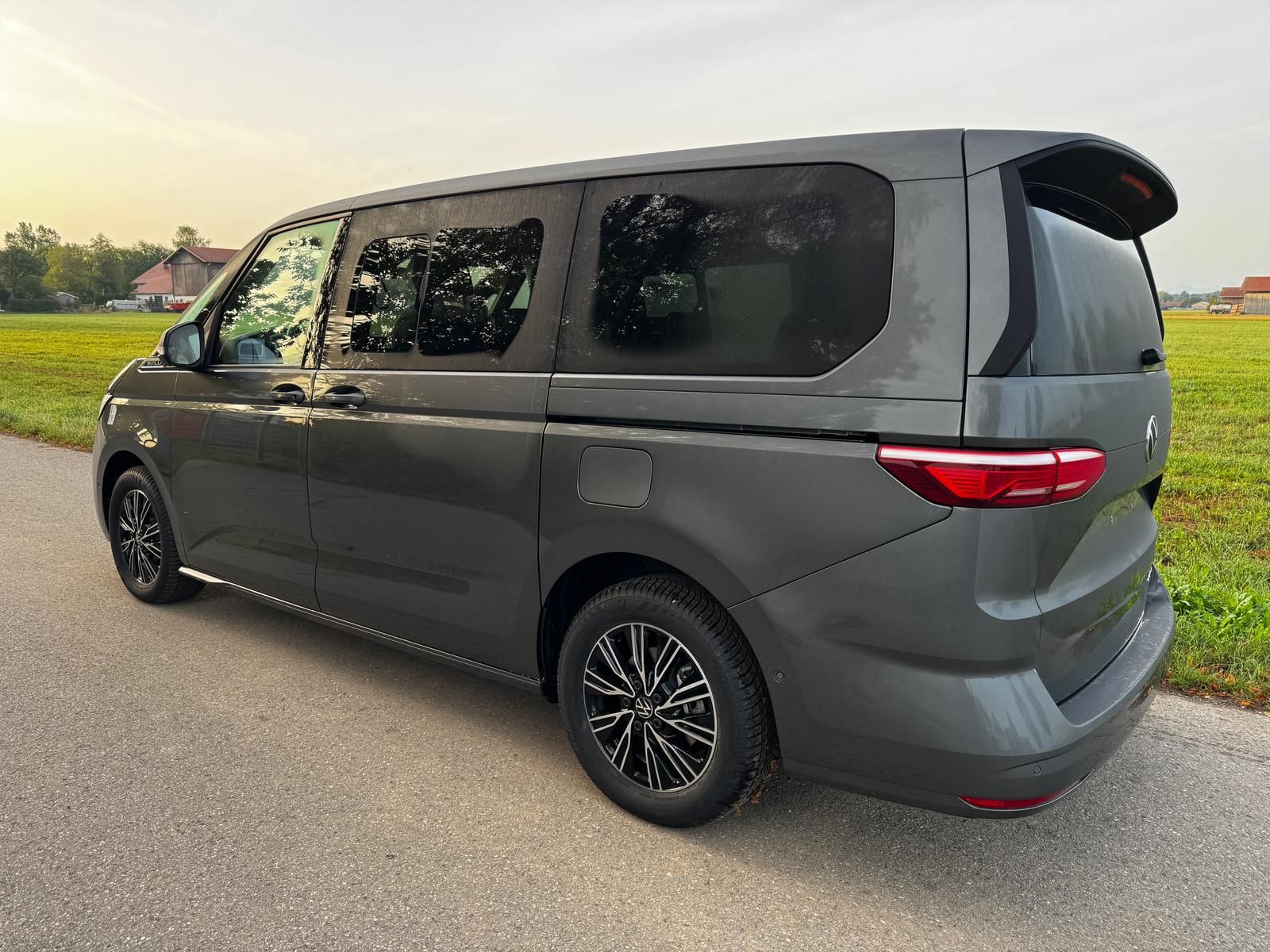 Volkswagen T7 Multivan 1,5eHybrid DSG 4Motion Elegance L... imagem 2