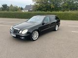 Mercedes-Benz E280 CDI T-Modell Avantgarde - Mercedes-Benz E 280 aus 2009: Cdi