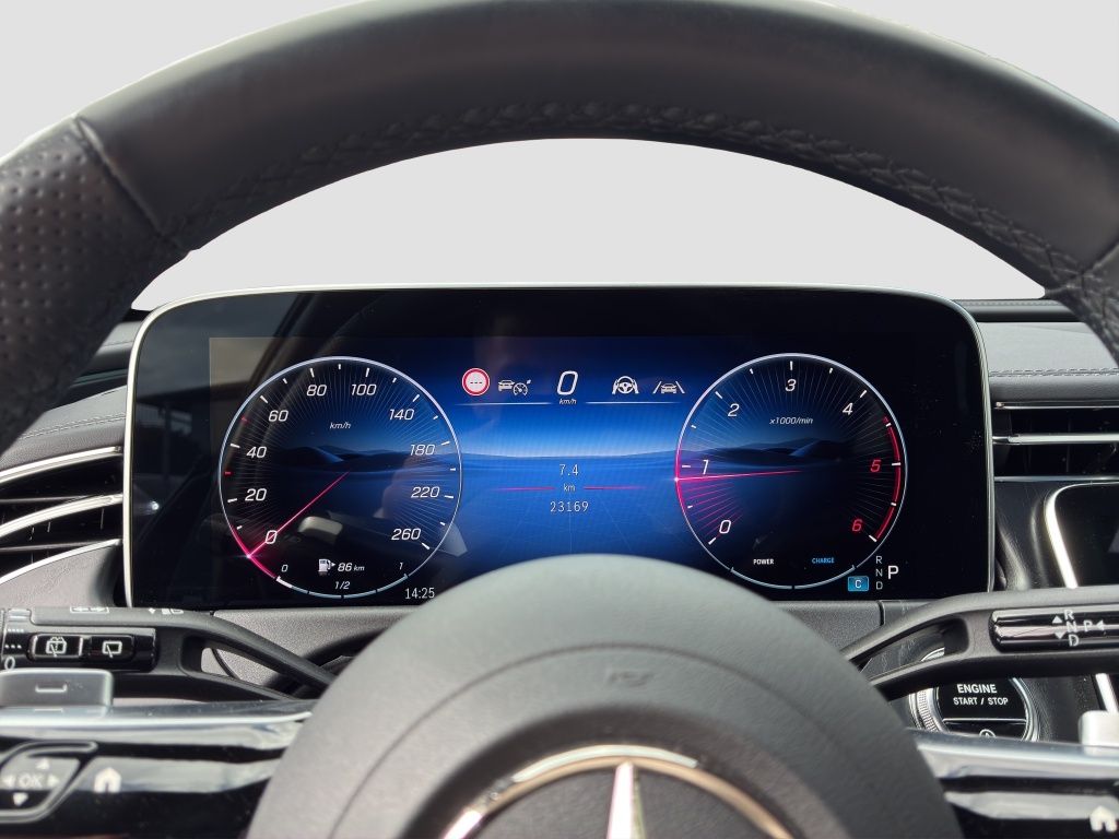 Fahrzeugabbildung Mercedes-Benz E 220 d T AMG*NIGHT*BURM*AHZV*DIGITAL*DISTR*PSD