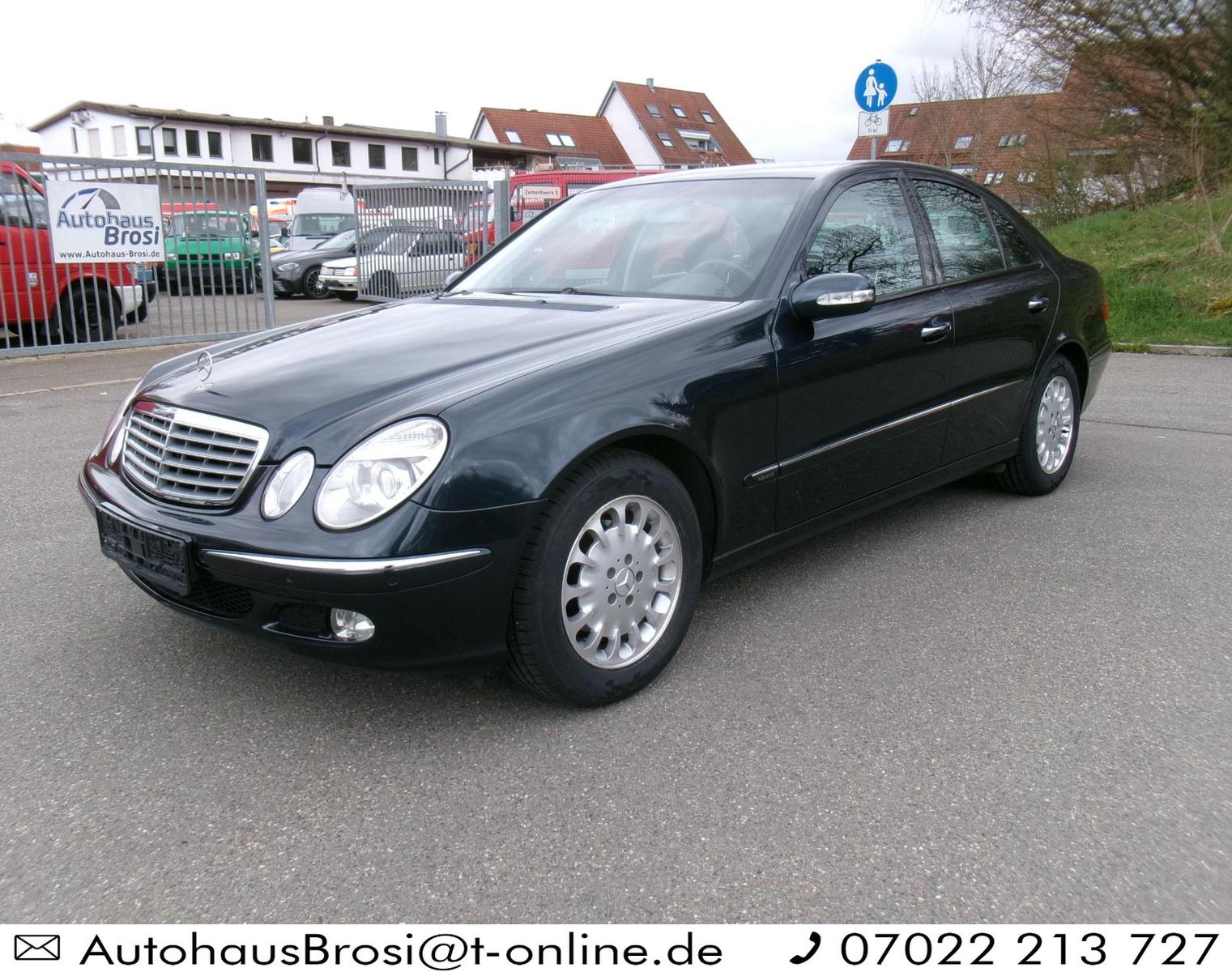 Mercedes-Benz E 240 ELEGANCE 1. Hand * nur 98 tkm * Garantie *