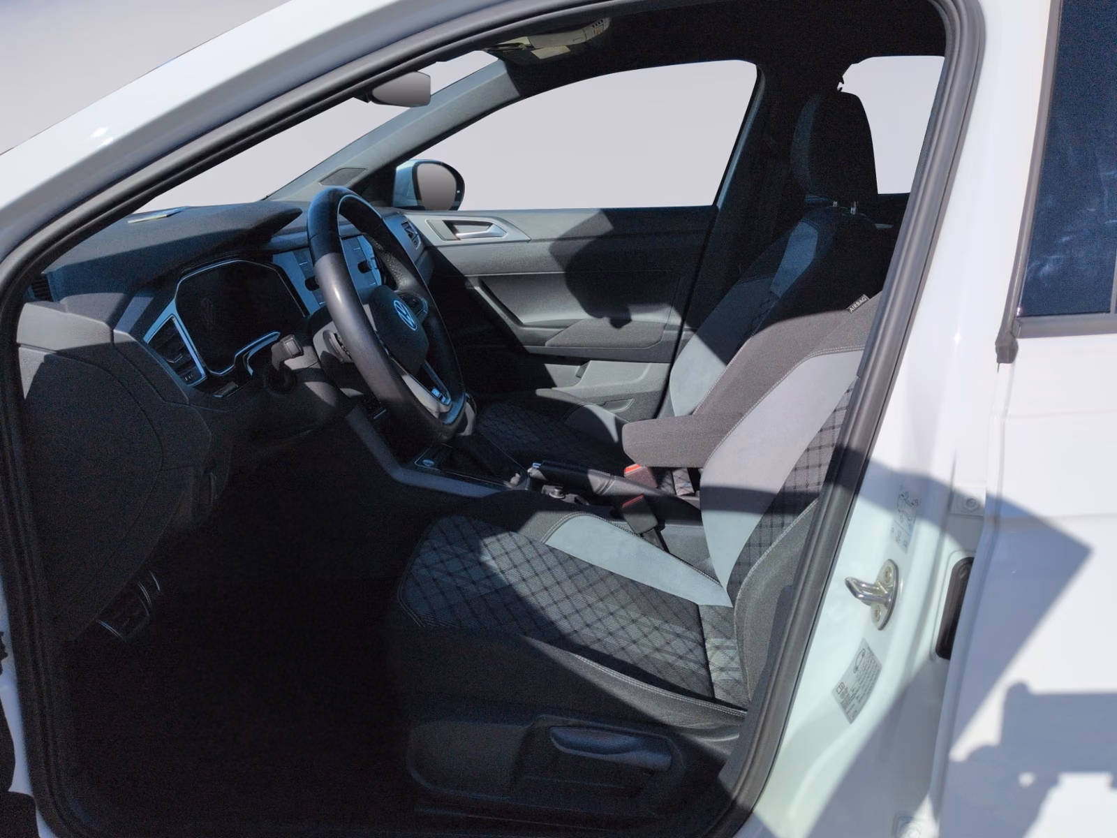 Volkswagen Taigo 1.0 TSI DSG R-Line MATRIX+Navi+ACC+