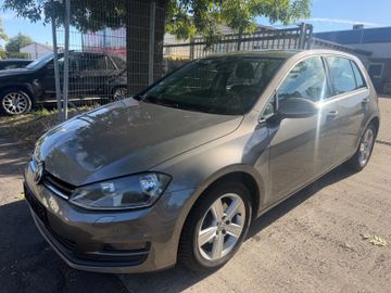 Volkswagen Golf - 3