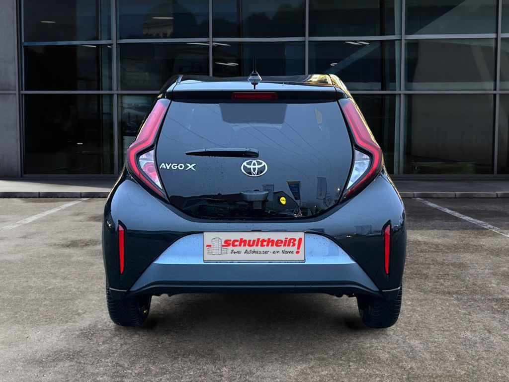 Fahrzeugabbildung Toyota Aygo X Team D
