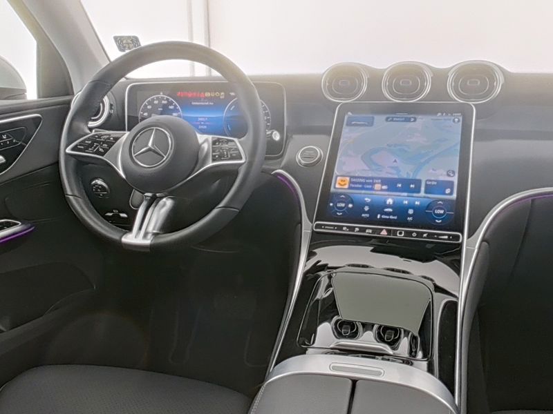 Fahrzeugabbildung Mercedes-Benz GLC 300 e 4M Coupé Avantgarde AHK+360°+Distronic