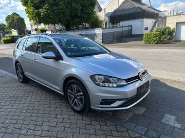 Volkswagen Golf - 3