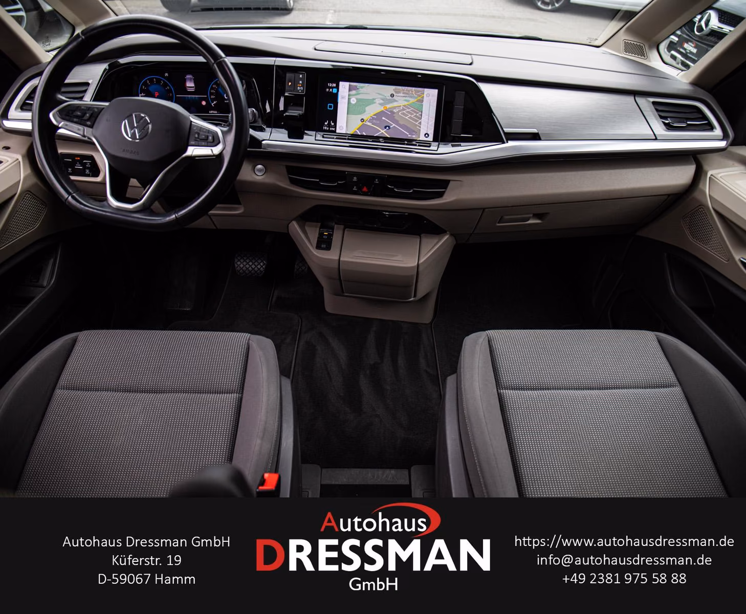 Volkswagen T7 Multivan 1.5 TSI Life PANO NAVI RFK STANDHZG