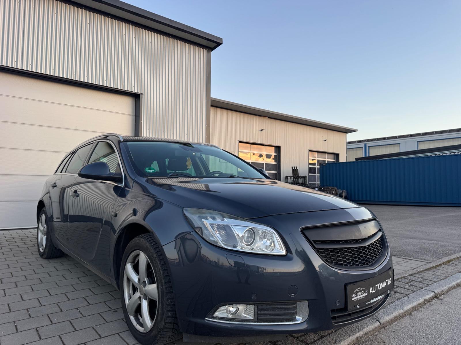 Opel Insignia A Sports Tourer Sport Automatik  4x4