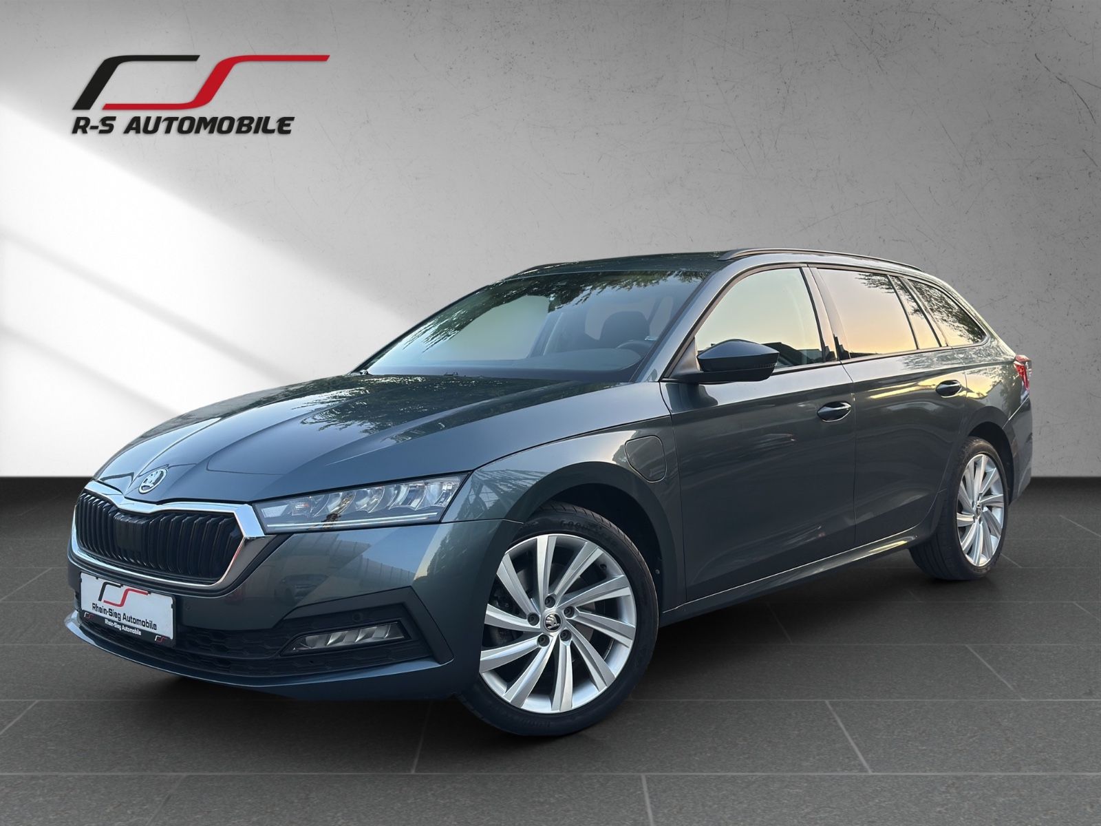 Skoda Octavia Combi Ambition iV*Hybrid*Carplay*SHZ*LHZ imagem 3