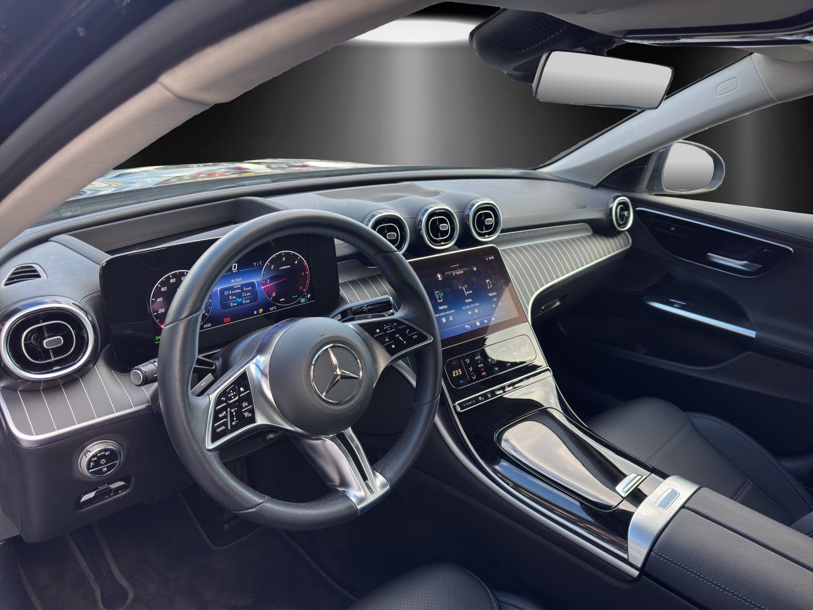 Fahrzeugabbildung Mercedes-Benz C 220d T Avantg 19"AMG Standhz AHK KeyGo HUD HAL