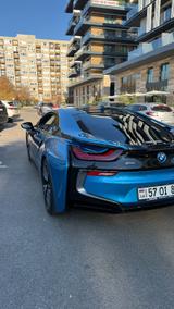 BMW i8 Coupé - - BMW i8 aus 2017