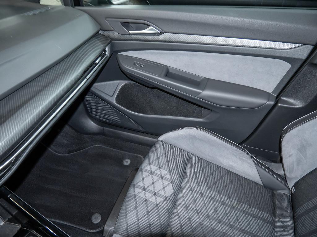 Volkswagen Golf VIII R-Line 1,5 l eTSI DSG LED KAMERA SHZ, миниатюра 12