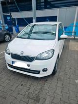 Skoda weißer Skoda citigo 5-Türer, 11.2013, 1030... - Skoda Citigo Gebrauchtwagen in Berlin