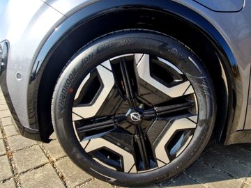 Nissan Micra EVOLVE 52 kWh (150 PS)