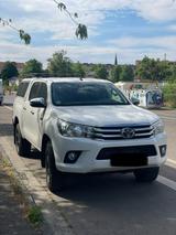 Toyota Hilux Double Cab 2,4l 4x4 Comfort - Toyota Hilux von privat