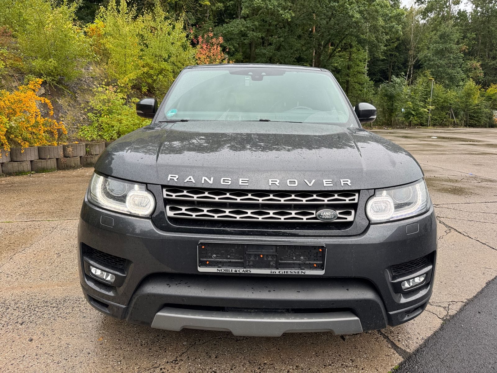 Fahrzeugabbildung Land Rover Range Rover Sport SDV6 SE AHK STNDHZ XEN NAV SHZ