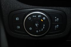 Fahrzeugabbildung Ford Fiesta Cool &  Connect AUTOMATIK 5-trg CAM NAVI