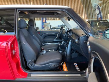 MINI COOPER 3-Türer PEPPER*KLIMA*PANORAMA*TÜV*AHK*