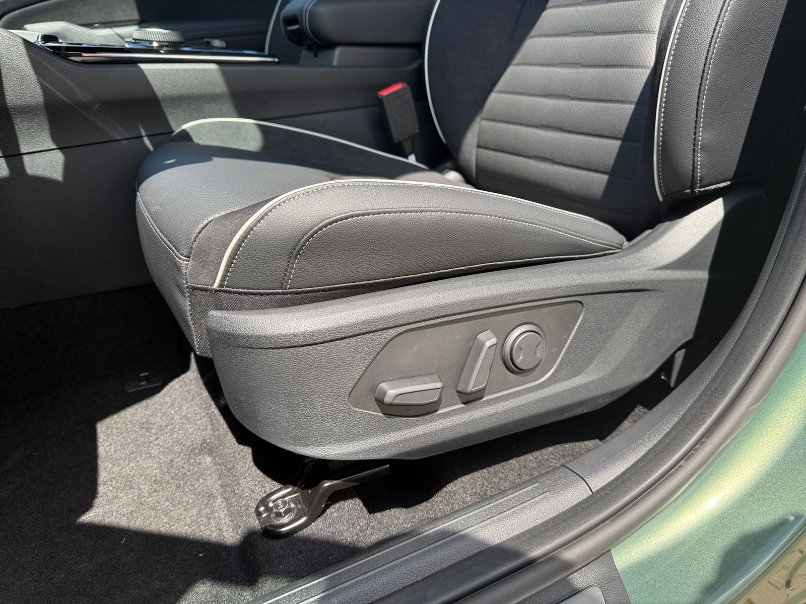 Fahrzeugabbildung Kia SPORTAGE 1.6T 2WD DCT GTLINE SD GD DR SO