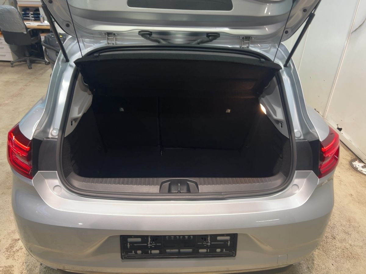 Renault Clio - Bild 17