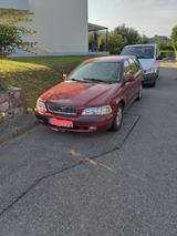 Volvo V40 2.0 - Treuer Begleiter abzugeben - Volvo aus 2001