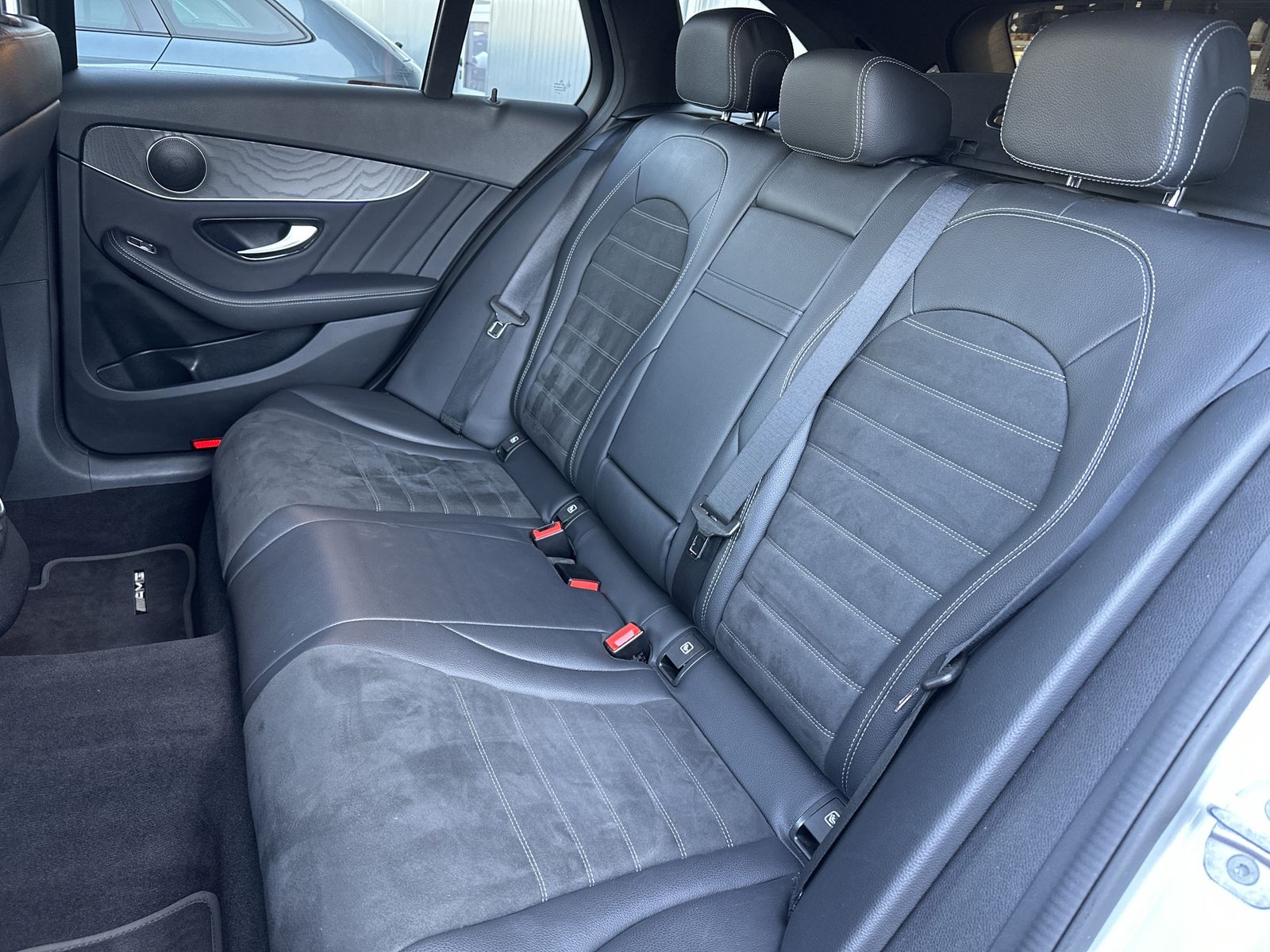 Fahrzeugabbildung Mercedes-Benz C 300de T AMG-Line NAV+LED+AHK+KAMERA+WIDESCREEN