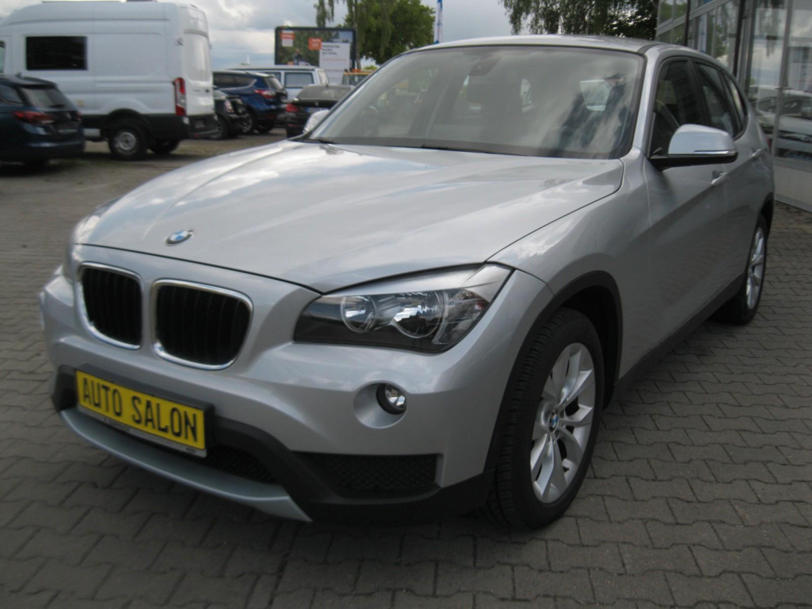 BMW X1 20 i xDrive Sport Line *Automatik+Leder+Navi*