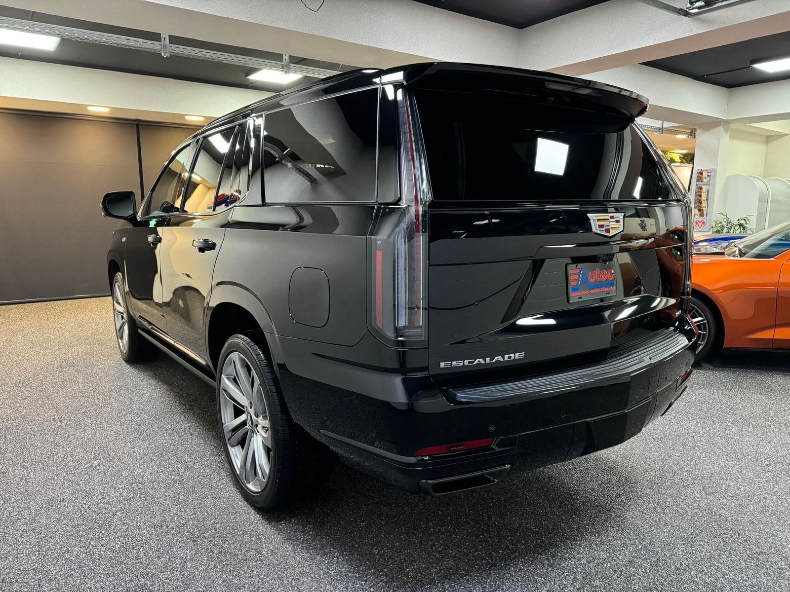 Fahrzeugabbildung Cadillac 2026 ESCALADE SPORT PLATINUM 6.2 V8-HUD-NIGHT V