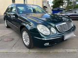 Mercedes-Benz Mercedes Benz E240 Baujahr 2004 - Mercedes-Benz E 240: mit Anhängerkupplung