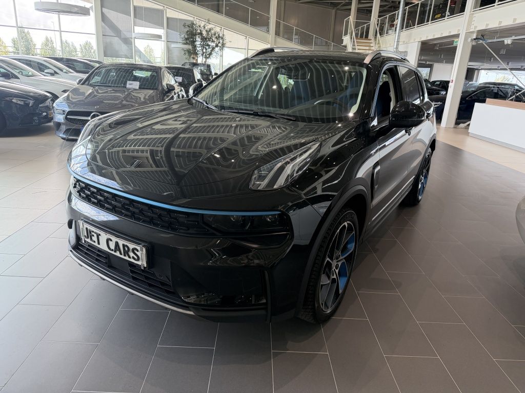 Lynk & Co 01
