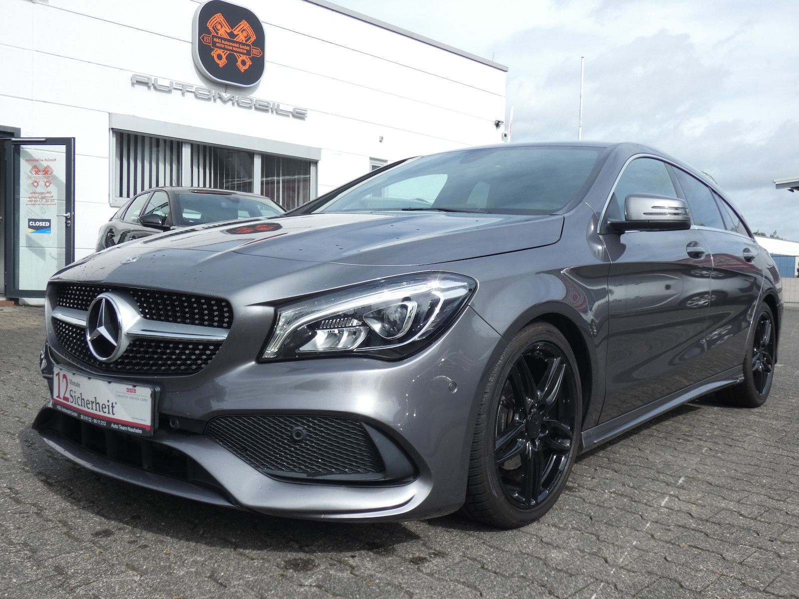 MERCEDES-BENZ CLA 180 Shooting Brake AMG-Line Automatik *NAVI*