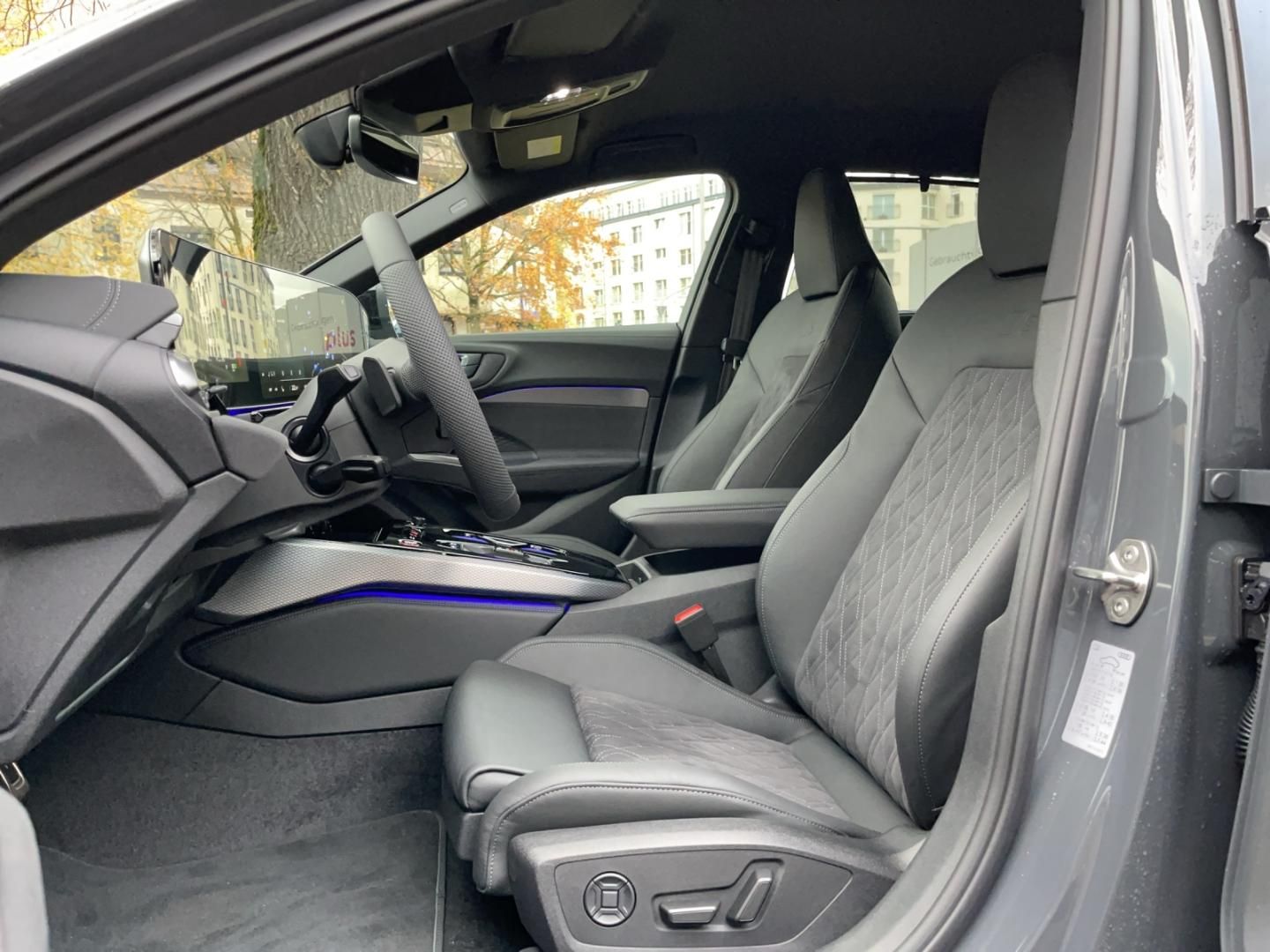 Fahrzeugabbildung Audi A5 Avant TFSI quattro S tronic, edition One, Tec