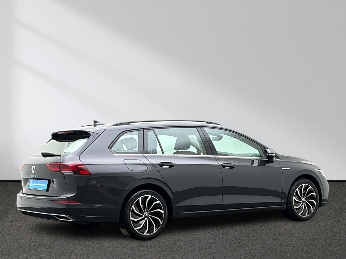 Volkswagen Golf VIII Variant 2.0 TDI DSG CarPlay ACC AHK