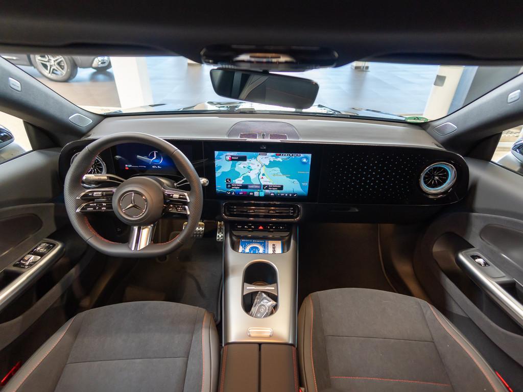 Mercedes-Benz CLA 180 Coupé AMG Advanced + NIGHT PANO LED SHZ