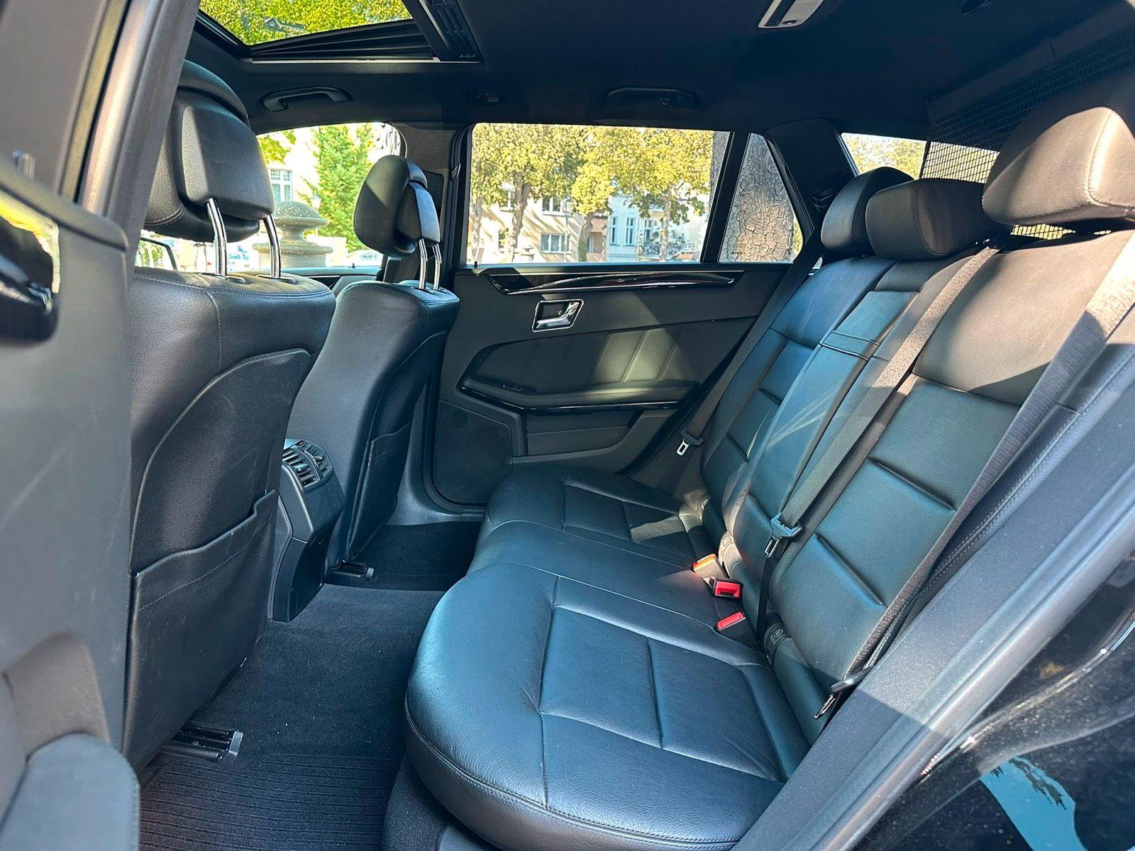 Mercedes-Benz E300 2012 — photo 10