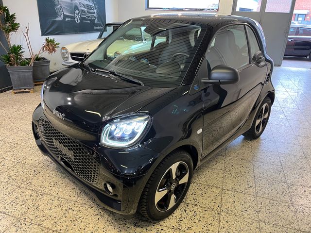 Smart ForTwo EQ Passion LED/PTS/KAMER/JBL/P-DACH/22KW!