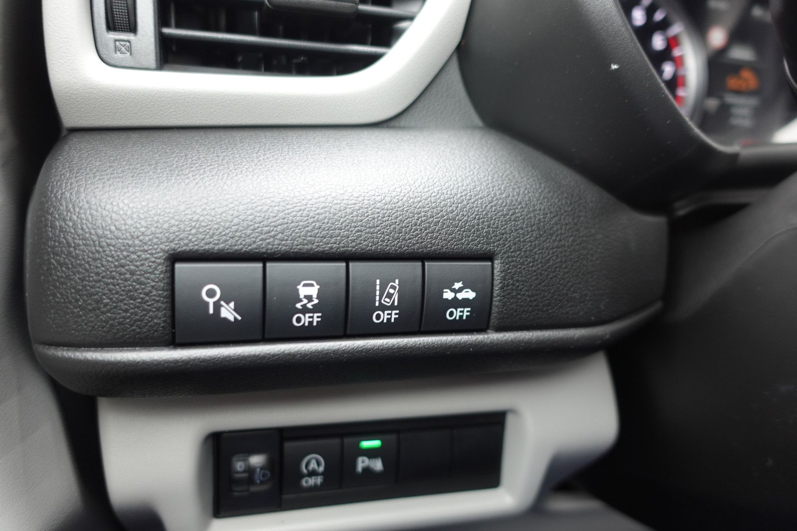 Fahrzeugabbildung Suzuki Swift Comfort 1.2,Navi,Sitzhz,Kamera,Alu,DAB,LED