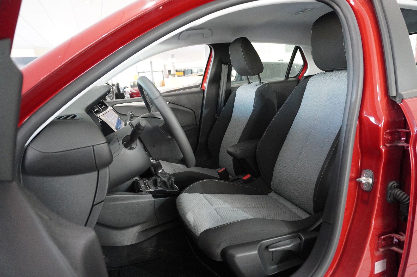 Fahrzeugabbildung Opel Corsa F 1.2 FACELIFT NAVI/LED/KAMERA/VIRTU./DAB+