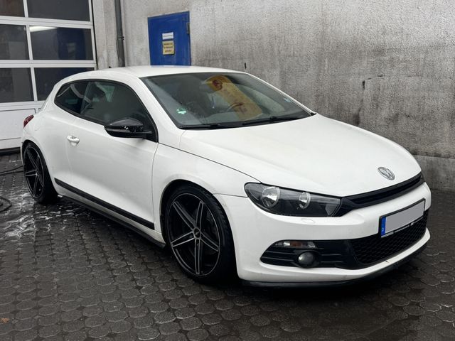 Volkswagen Scirocco 2.0 TSI 