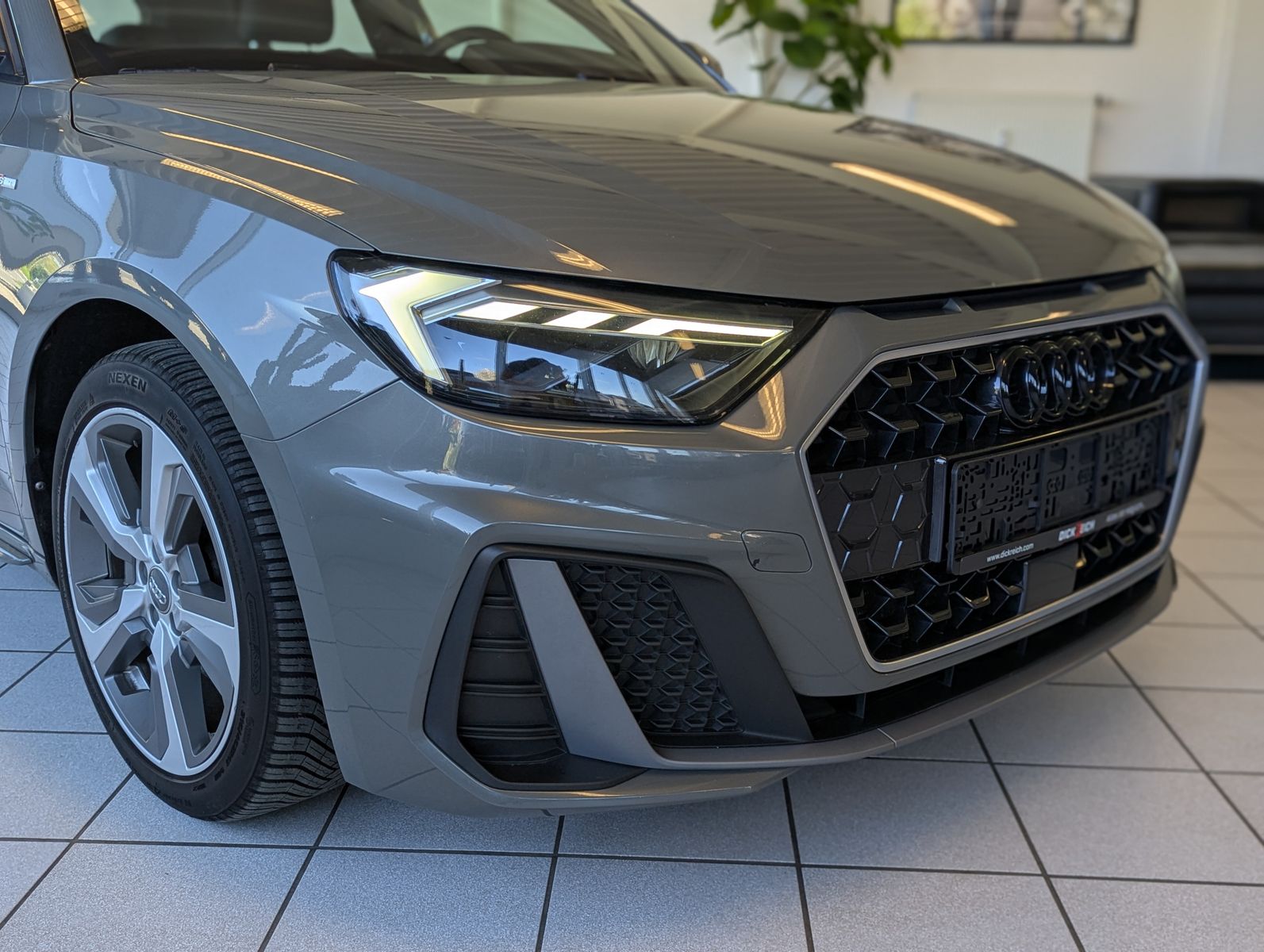 Fahrzeugabbildung Audi A1 Sportback 35 TFSI S-Line Virtual LED Sportsit